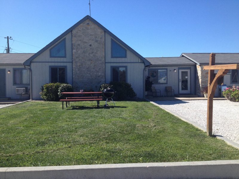 Timber Ridge Resort, Perry, MO, near Mark Twain Lake, large loft unit